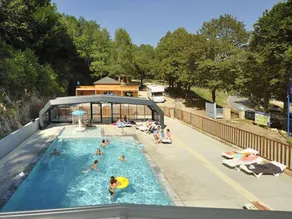 Mobil home avec terrasse et piscine chauffée - Image 2