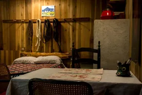 Cozy Ground Floor Suite in a Beautiful Farmhouse for a Unique Getaway in Afton, Virginia - Image 3
