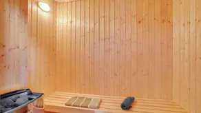 Holiday home with pool, terrace & barbeque | Dogs allowed - Image 4
