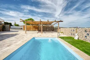 House with private pool, terrace & garden | Mountain view - Image 3