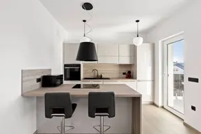 Fully equipped apartment with terrace - Image 2