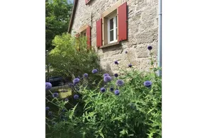 House with garden - Image 5