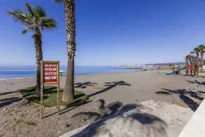 Charmante Ferienwohnung mit Pool und Terrasse | Neben dem Strand - Image 3