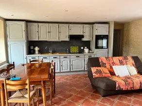 House with terrace & barbecue - Image 2