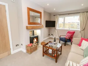 Child-friendly pleasant cottage with terrace & garden | Pets are welcome - Image 2