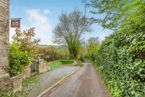 Family-friendly cottage with garden | Dogs allowed - Image 2