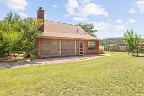 Cabin with terrace & private pool - Image 2