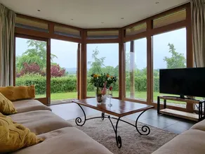 Cottage with pool, terrace & sauna - Image 2