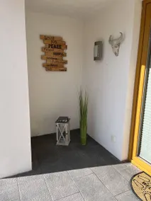 Apartment with terrace & garden | Garden view - Image 4