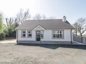 Beautiful cottage with garden - Image 2
