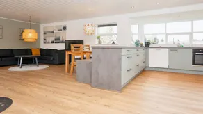 Holiday home with pool, garden & terrace - Image 5