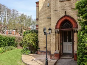 Fully equipped beautiful cottage with garden | Close to the beach | Dogs allowed - Image 3