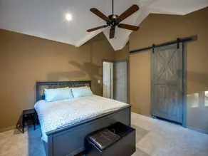 Spacious apartment with barbeque - Image 2