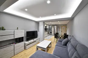 Apartment with terrace | City view - Image 4