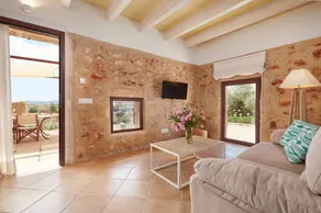 Flat with terrace, BBQ & private pool - Image 3