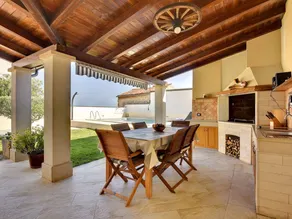 Casa con piscina privada, barbacoa y terraza - Image 5