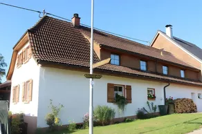 Holiday apartment with garden, terrace & BBQ | Garden view - Image 2
