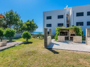 Casa vacacional con barbacoa, jardín y terraza - Image 4