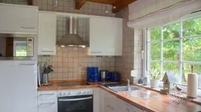 Child-friendly holiday home with barbeque, terrace & garden | Next to the beach | Pet-friendly - Image 5
