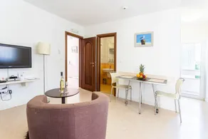 Studio flat with a swimming pool Splitska, Brač (AS-23224-c) - Image 2