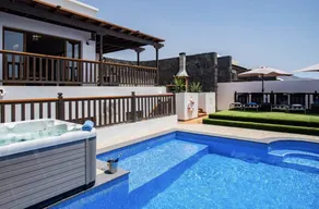 Villa "Casa Blanca" with Sea View, Private Pool & Wi-Fi - Image 3