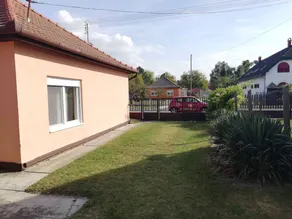 House with barbecue & garden - Image 3