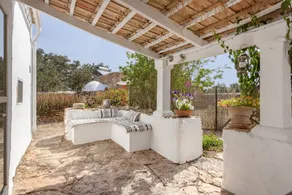 Cottage with terrace, BBQ & garden | Garden view - Image 3