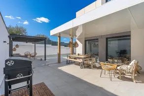 Ferienhaus 'Ihr Privates Paradies mit Pool' mit Bergblick, WLAN und Klimaanlage - Image 3