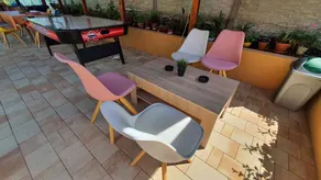 Apartment with garden, terrace & barbecue - Image 3