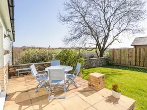 Child-friendly cottage | Beach view - Image 2
