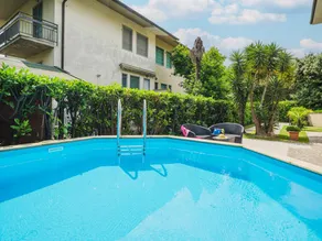 Maison de vacances avec terrasse, piscine privée et barbecue - Image 3