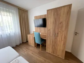 Apartment Kernsanierte Ferienwohnung in ruhiger und zentraler Lage by Interhome - Image 5