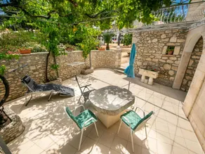 Flat with terrace, BBQ & garden - Image 4