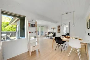 House with sauna & terrace - Image 5