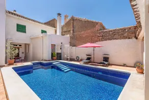 Charming house with private pool, terrace & BBQ | River view - Image 2