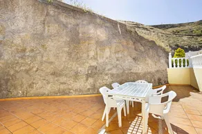 House with terrace & barbecue - Image 4