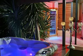 Wonderful holiday home with private pool, barbeque & sauna | Mountain view | Pets allowed - Image 4