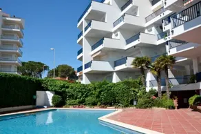 Fully equipped apartment with terrace & pool | Next to the beach - Image 2