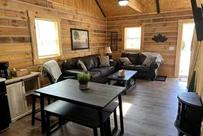 Remarkable Cabin with Fire Pit and Jacuzzi in Indiana - Image 2