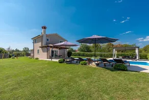 Villa with garden, barbeque & terrace - Image 5