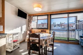 Family-friendly wonderful apartment | City view | Ski nearby - Image 4
