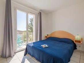 Appartement de vacances convivial et familial avec jardin, barbecue et piscine - Image 4