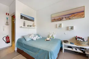 Flat with garden | Lake view - Image 2