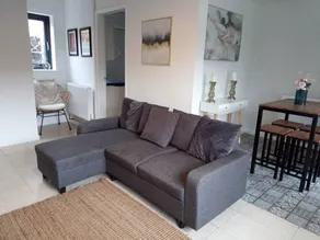 Merveilleuse maison adaptée aux familles avec jardin | Avec animaux acceptés - Image 4