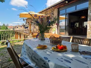 Cottage with garden & barbecue - Image 3