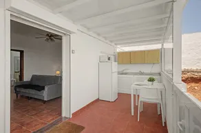 House with pool & terrace | City view - Image 4