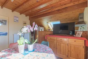 Flat with barbecue, garden & terrace | Mountain view - Image 3