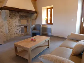 Gite with barbecue, garden & terrace | Dogs allowed - Image 2