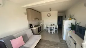 Fully equipped apartment with terrace, garden & barbeque - Image 2