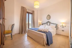 Fully equipped wonderful villa with barbecue, terrace & private pool | Panoramic view - Image 5